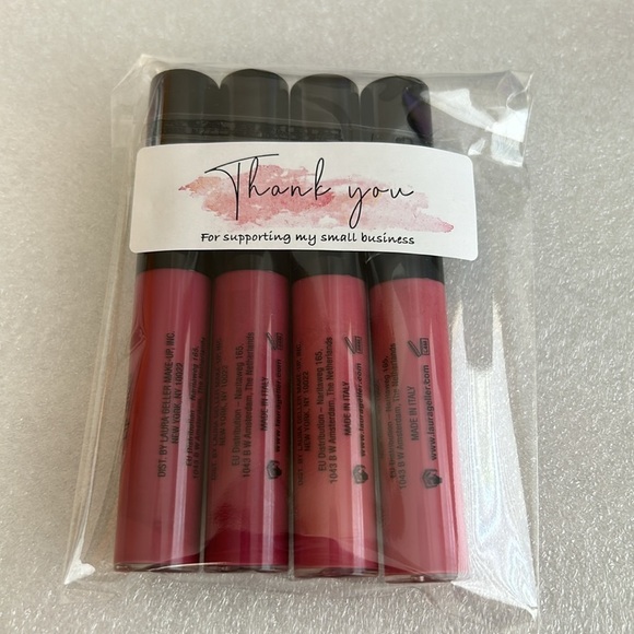 Laura Geller Other - LOT OF 4 Laura Geller Lip Gloss 2 Perked up Pink & 2  Raspberry Roast
